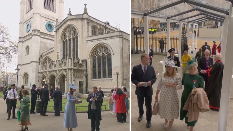 Konuklar, taç giyme töreninden önce Westminster Abbey'e geliyor