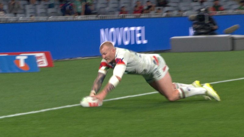 Mitchell Barnett grounds late try near dead-ball line as Warriors take lead