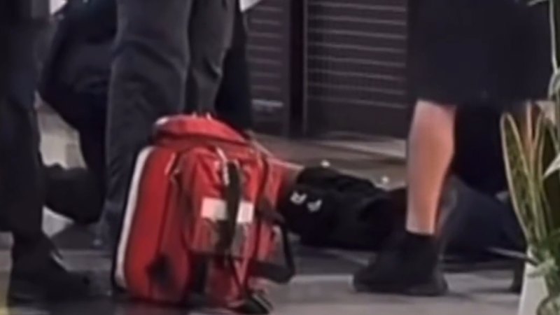 Man charged after police gun 'unintentionally' fired during arrest at Sydney Airport