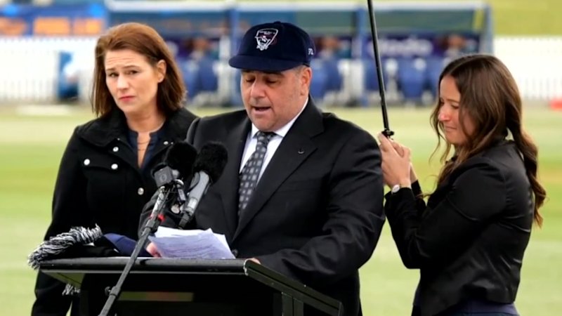 Mladega igralca kriketa pospremili na zadnjo pot pred 1100 žalujočimi