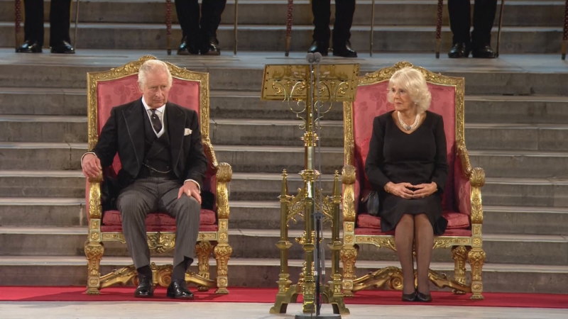 Kral Charles III ve Camilla ilk kez İngiltere Parlamentosu'nu ziyaret etti