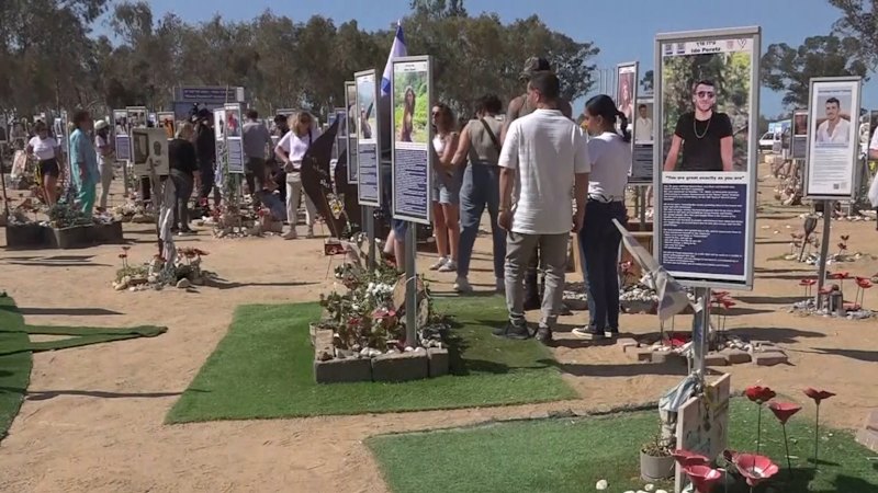 Israelis Hold Subdued Memorials Nationwide