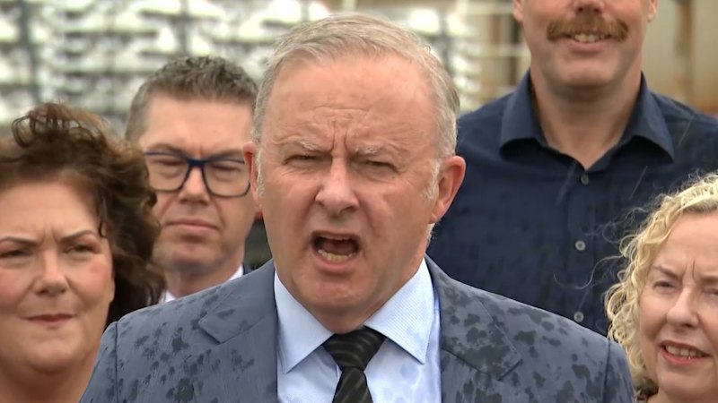 Pressure mounts of federal government to boost public hospital funding