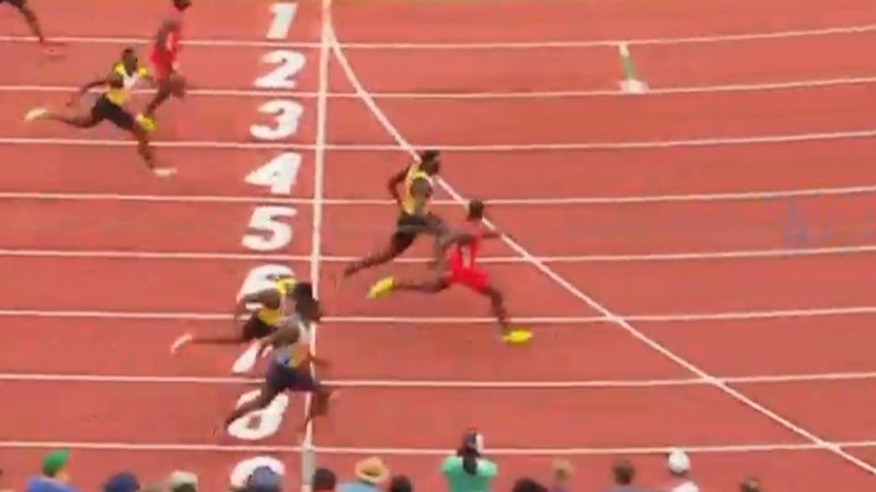 Noah Lyles shoved by rival at finish line