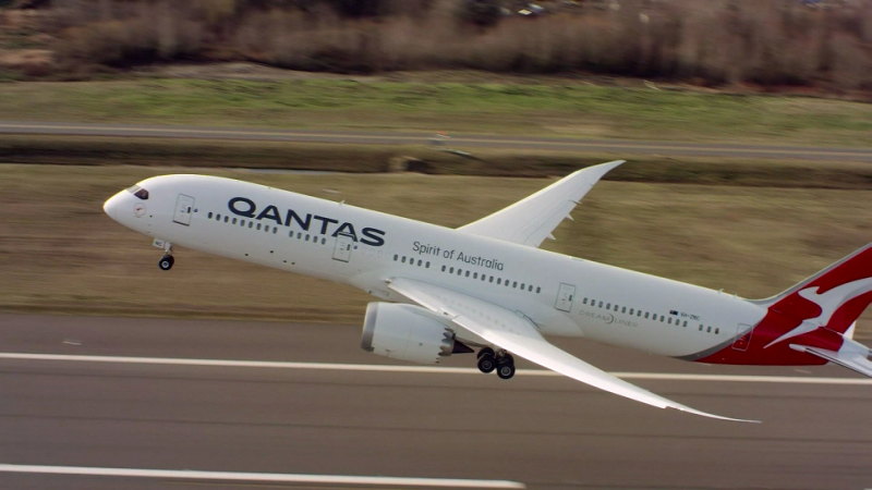 Qantas to pay $120 million for selling seats on already cancelled flights