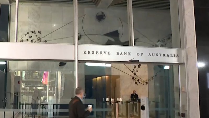 Australia's economic growth beats expectations