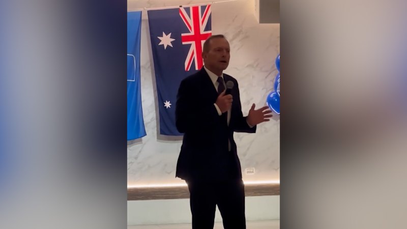 Tony Abbott sings Tom Jones song at Liberal fundraiser