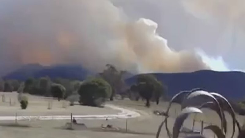 Grampians fire continues to grow