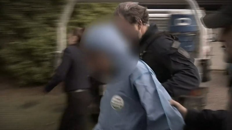 Teen who murdered mum fights for early release
