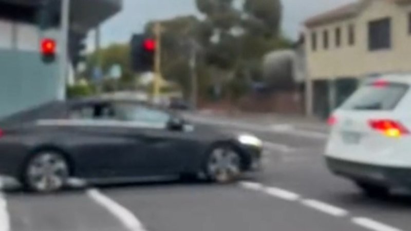 More than 100 charges against 14-year-old Melbourne girl dropped