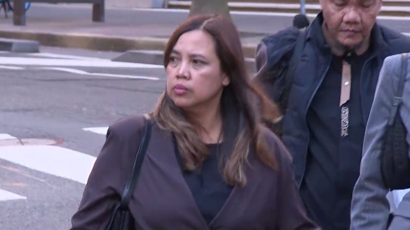 Accused love triangle killer gave dead man's wife lifts