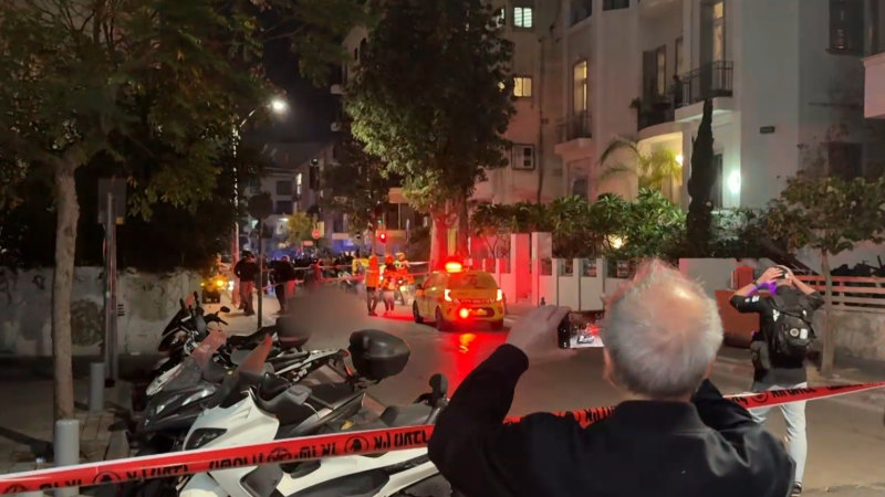 Four wounded in Tel Aviv stabbing attack