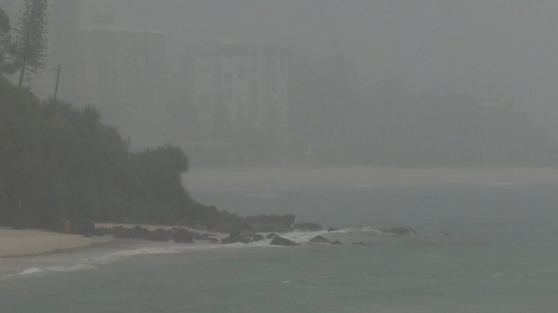 BoM defends 300mm rain 'deluge' that turned out to be a drizzle