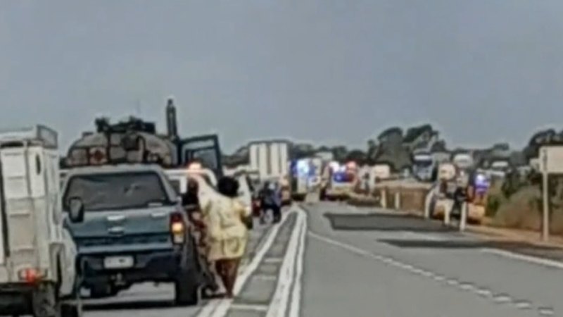Fears for passengers after major bus crash in Queensland