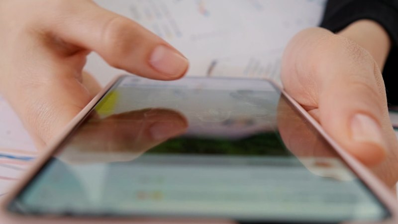 New rule to require Aussies to prove age to access explicit content