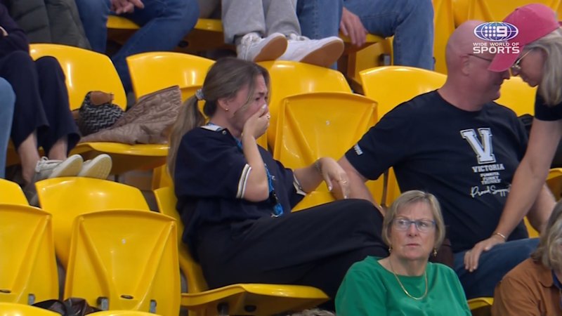 Tears in the stands as Williamson qualifies