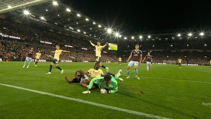 Bukayo Saka scores as Arsenal build momentum against Aston Villa