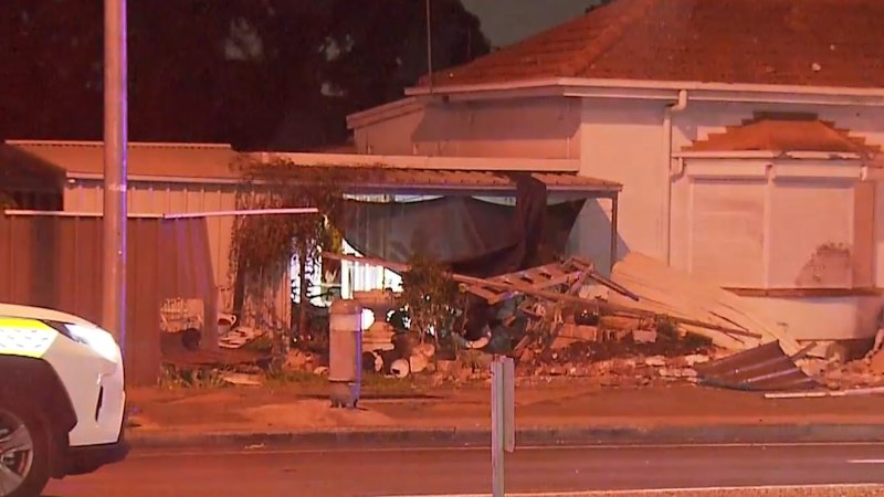 Video: Driver Hospitalised After Dramatic Car Crash Outside Aderlai...