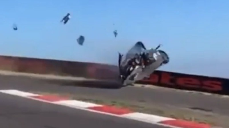 Fan vision emerges of monster Bathurst crash