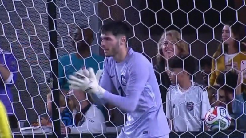 Patrick Beach z izjemno obrambo osupnil strokovnjake in preprečil gol Venezueli