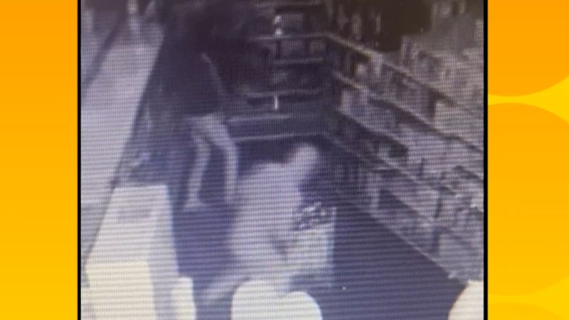 Thiefs steal $3000 of Lego from Victorian toy store