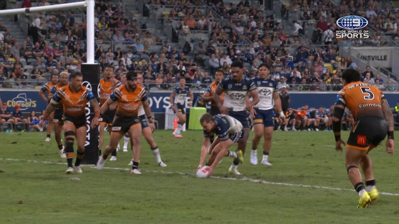 Billy Slater and Brad Fittler clash over Jaxon Purdue’s contentious try