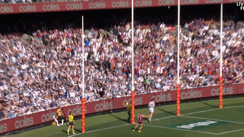 Video: Charlie Kicks a Pearler