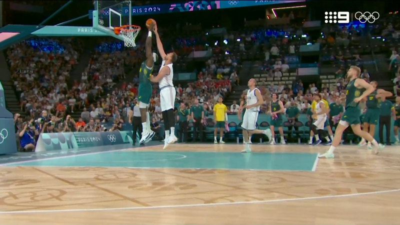 Serbia stunned as Reath throws it down