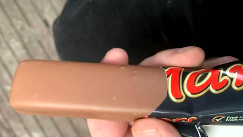 British man who unwrapped ‘hideous’ Mars bar is given compensation