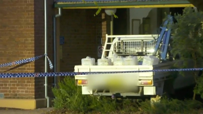 Ute rams police station in Mudgee during police send-off