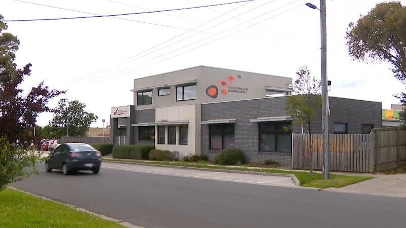 Ženska obtožena napada na malčka v avstralskem vrtcu