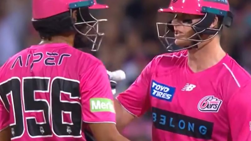 Babar fumes at Smith before record over