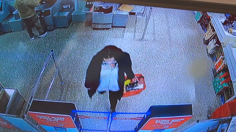 Coles unveils new technology measures to stamp out professional thieves