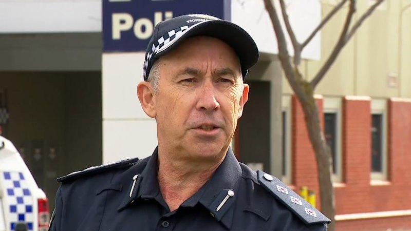 Teen seriously injured in Melbourne stabbing