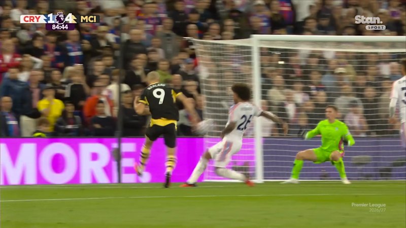 Haaland scores stunning goal as Manchester City secure win