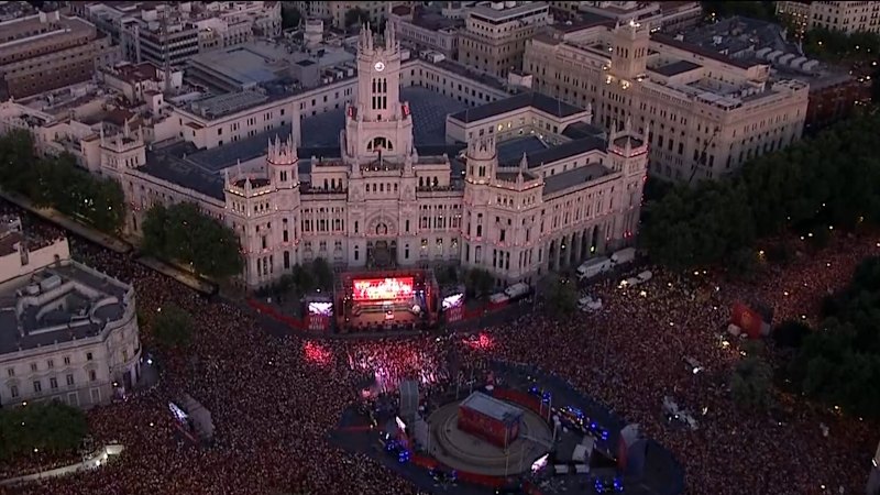 Wild scenes as Spain celebrates World Cup win