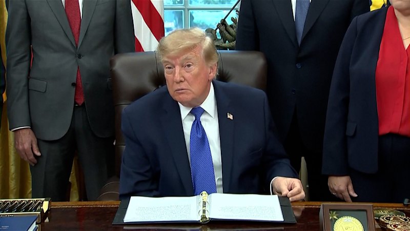 Trump announces steel plant in Iowa