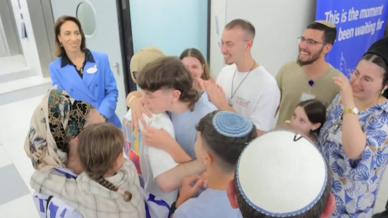 Israeli hostages and Palestinian detainees reunited with families