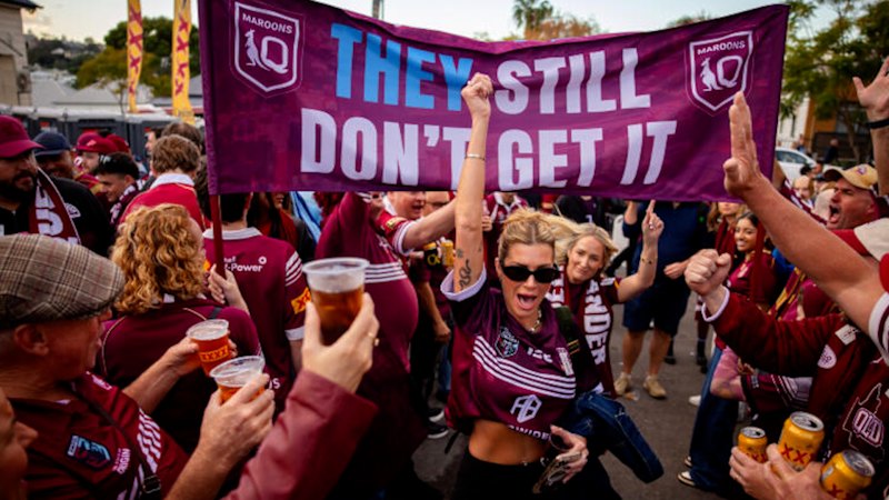 Fans hit Caxton Street for Origin decider
