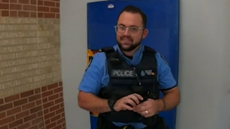 Man accused of killing police constable blames Taser