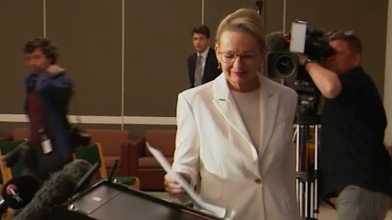 Coalition split over after little more than a week