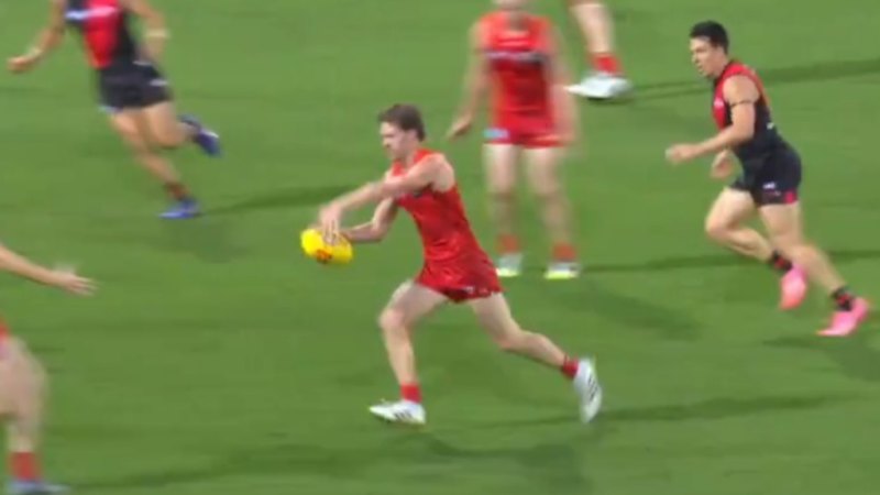 Suns skipper lights up Bombers with classy finish