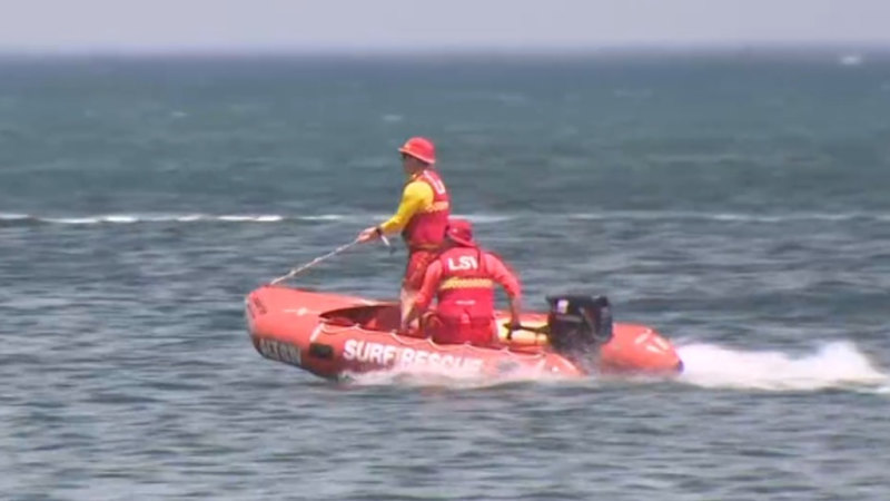 Man dies in snorkelling incident off Altona Pier