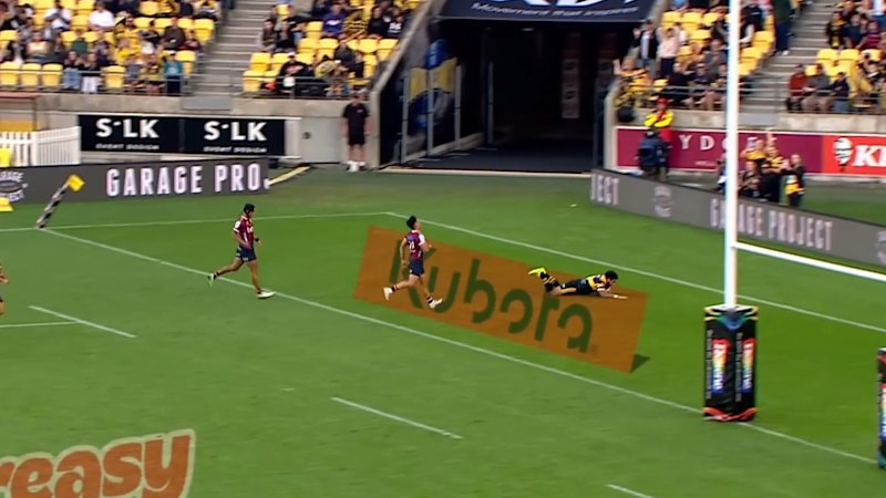 Winger picks off McReight for hat-trick