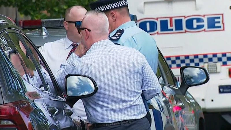 Teen shot by police after allegedly pulling out knife