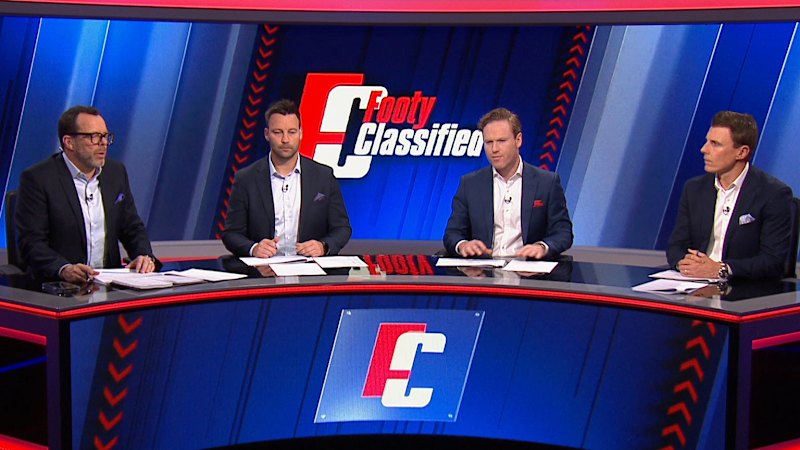 Lloyd calls for Eagles to make tough captain call