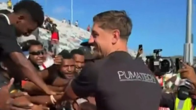 Andrew Johns comments on Zac Lomax signing with PNG Chiefs