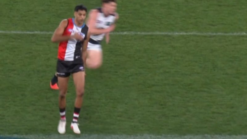 Saints' main man hobbles off with injury