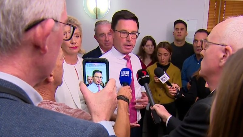 Coalition agrees to begin peace talks