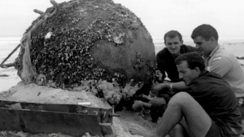 World War II mine discovered on Gold Coast beach in 1966